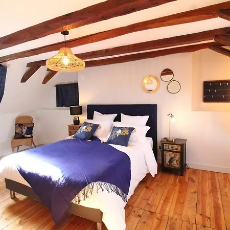 Maison Renovee Avec Jardin, Cheminee, Pres Du Super-lioran - Fr-1-742-528